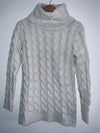 FOREVER21 Sweater cuello alto tejido trenzado. Talla M