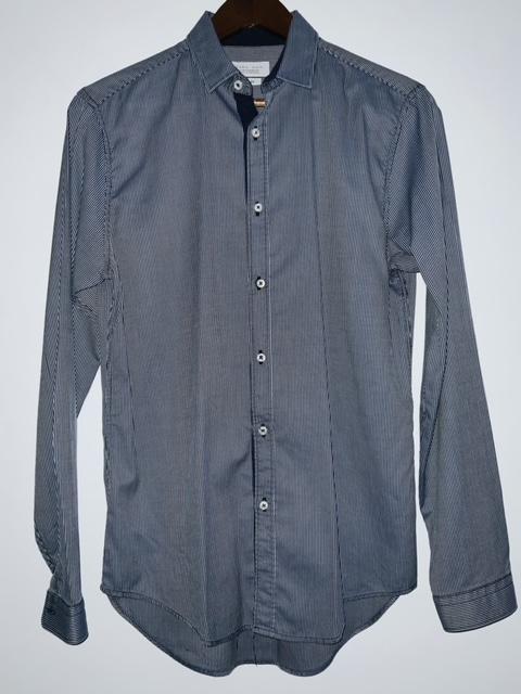 ZARA MAN Camisa mini rayas azul. Talla M