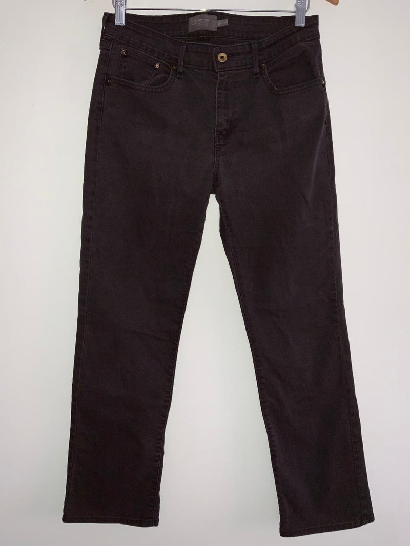 LEVIS Jean cinco bolsillos negro. Talla 30