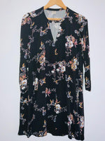 CHEVIGNON Vestido recto estampado flores. Talla S