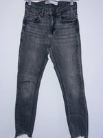 ZARA Jean cinco bolsillos Skinny Gris. Talla 36 ( 6 )