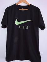 NIKE Camiseta manga corta estampada logo. Talla L