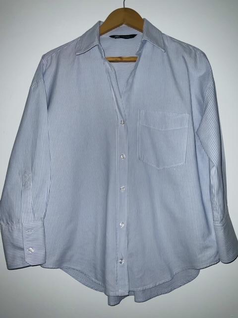 ZARA Blusa camisera oxford a rayas. Talla XS