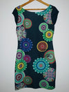 DESIGUAL Vestido corto estampado y bordado. Talla L