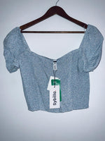 SYBILLA ( NUEVA ) Blusa Crop escote cuadrado. Talla L