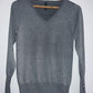 ARKITECT ( NUEVO ) Sweater básico cuello en pico. Talla S
