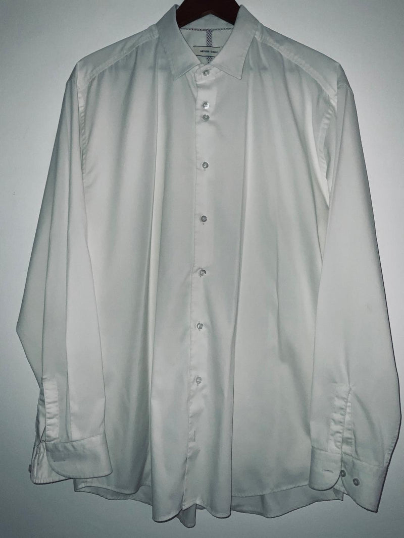 ARTURO CALLE Camisa en twill para hombre. Talla XL