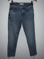 ZARA Jean cinco bolsillos cigarette. Talla 34