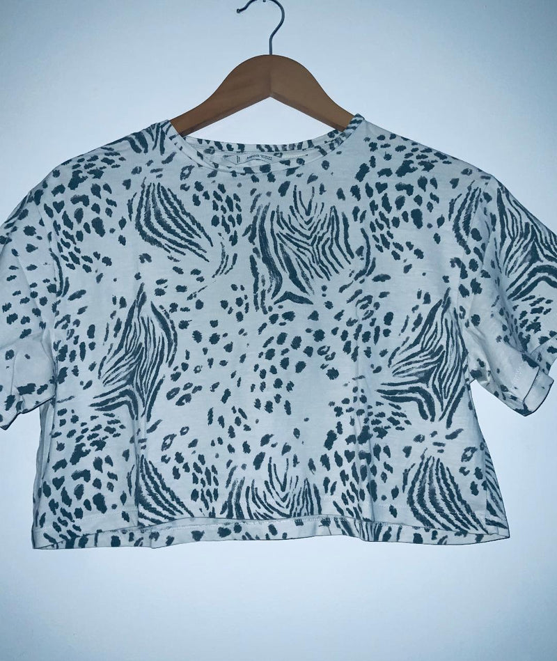 MANGO Camiseta corta estampada animal print. Talla XS