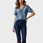 STUDIO WEST Blusa en denim bordada. Talla S/M*