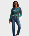 LEONISA Camiseta estampada plumas. Talla M
