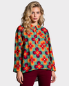 BLUSA ( NUEVA ) Estampada flor hippie. Talla S