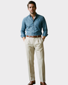 KOSTA AZUL Pantalón con prenses para hombre. Talla 32