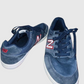 NEW BALANCE Tenis casuales para hombre. Talla 8,5 Americana