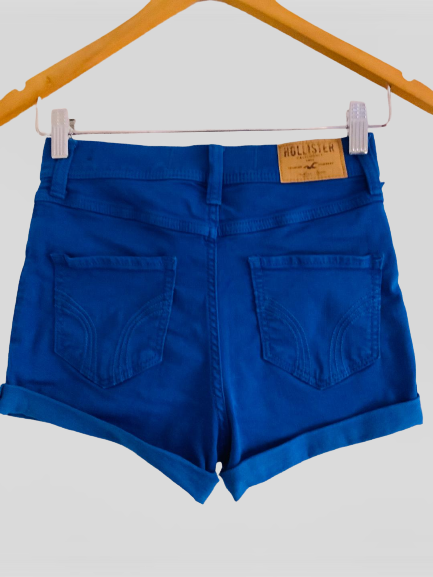 HOLLISTER  short cinco bolsillos en dril. Talla 25