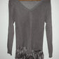 CAROLINA DE VICTORIA Sweater largo con flecos tipo seda. Talla S/M*