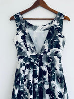 H&M Vestido Casual estampado en flores. Talla S/M