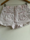 MISS HOT Short con procesos y detalles en los costados. Talla 14