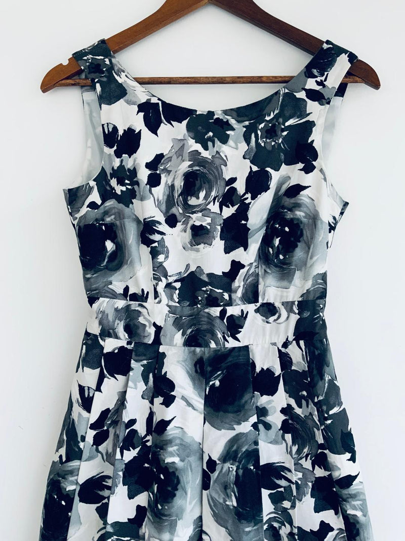 H&M Vestido Casual estampado en flores. Talla S/M