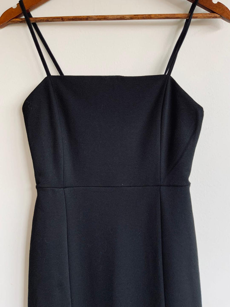 BERSHKA Vestido corto tiras Espagueti el Lycra. Talla S