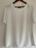 KOAJ Blusa cuello redondo doble botón en hombro. Talla 14 ( XL )