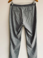 STRADIVARIUS Pantalón Casual Gris efecto textura. Talla S