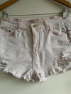 MISS HOT Short con procesos y detalles en los costados. Talla 14