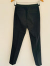 ZARA Pantalón negro con corte lateral en contraste. Talla S