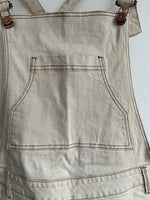 TOP MARK Overall corto en dril crudo costuras en contraste. Talla M