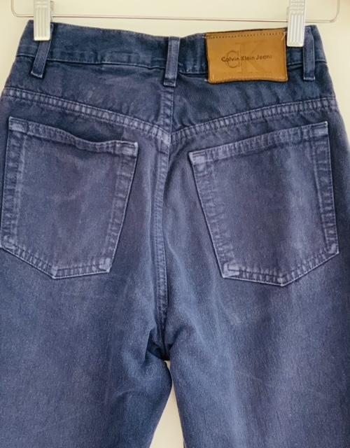 CALVIN KLEIN Pantalón cinco bolsillos en dril. Talla 8