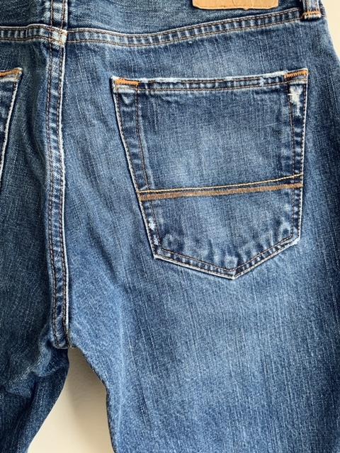 ABERCROMBIE Jean cinco bolsillos para hombre. Talla 32