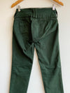 PANTALÓN en dril pretina ancha en verde botella. Talla 6