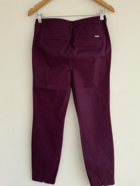 ESPRIT Pantalón en dril con pieza lateral en contraste. Talla 6