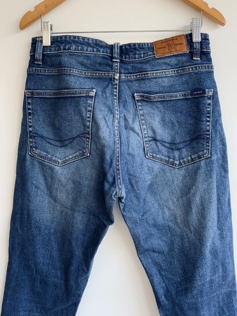 PULL&BEAR Jean cinco bolsillos para hombre bota recta. Talla 30