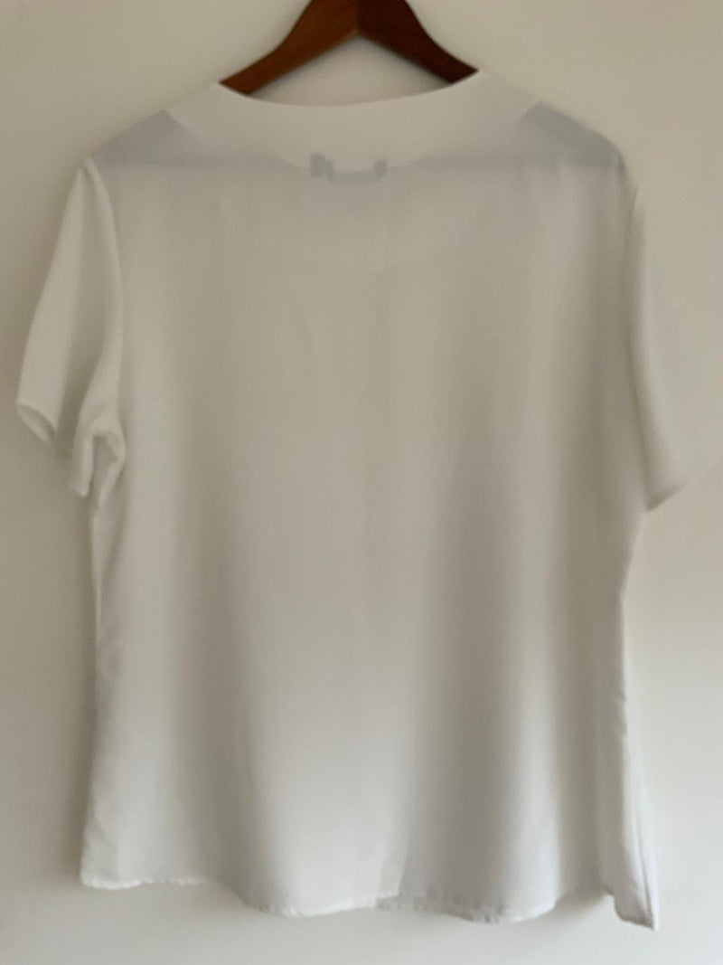 KOAJ Blusa cuello redondo doble botón en hombro. Talla 14 ( XL )