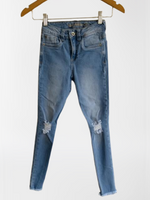 NAUTY BLUE Jean Skinny lavado claro para niña. Talla XS ( 8-10)