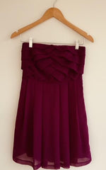 EXPRESS ( NUEVO )Vestido Straples con pliegues. Talla 0