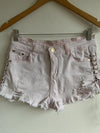 MISS HOT Short con procesos y detalles en los costados. Talla 14