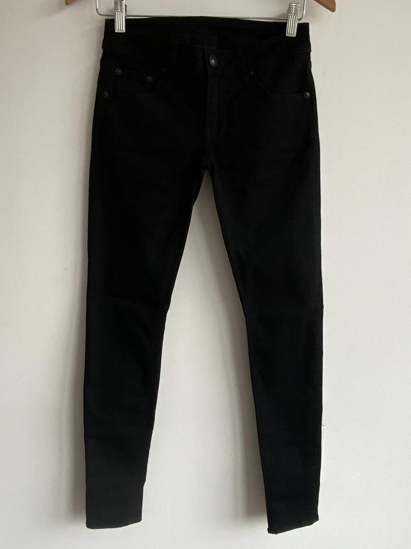 CHEVIGNON Pantalón en dril cinco bolsillos negro. Talla 8