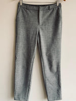 STRADIVARIUS Pantalón Casual Gris efecto textura. Talla S